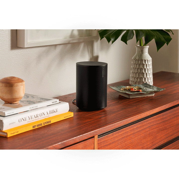 SONOS ERA 100 Black Lifestyle
