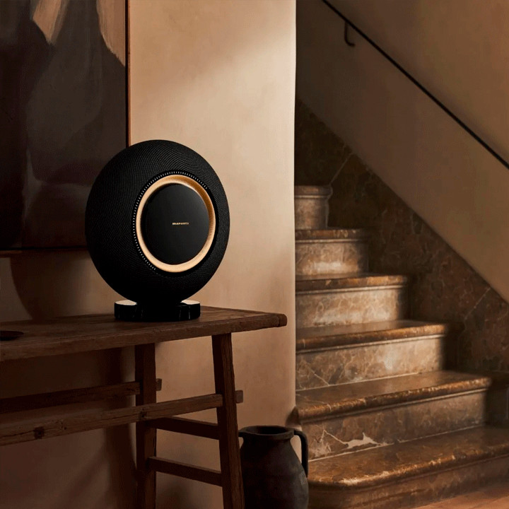 MARANTZ HORIZON Moon Ray Hall